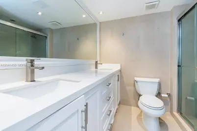 425 Grapetree Dr #206, Key Biscayne, FL 33149 - Photo 25
