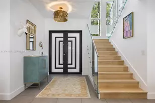 3901 Kumquat Ave, Miami, FL 33133 - Photo 13