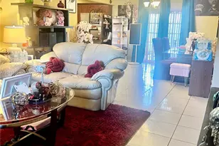 326 SW 79th Way, North Lauderdale, FL 33068 - Photo 3