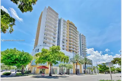 900 SW 8th St #1602, Miami, FL 33130 - Photo 1