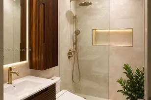 85 Gables Blvd, Weston, FL 33326 - Photo 23