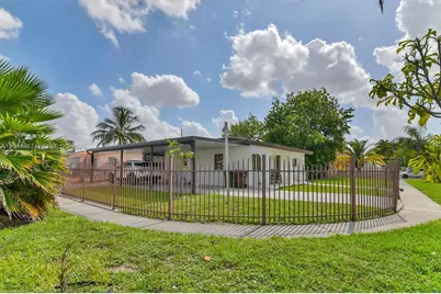 241 W 48th St, Hialeah, FL 33012 - Photo 3