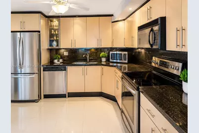 230 174th St #2307, Sunny Isles Beach, FL 33160 - Photo 3