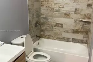 17515 NW 67th Ct, Hialeah, FL 33015 - Photo 17