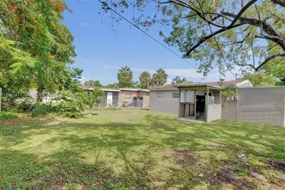 701 SW 7th St, Pompano Beach, FL 33060 - Photo 17