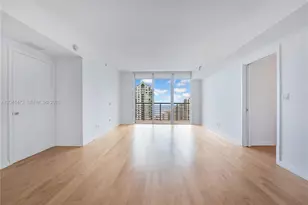 325 S Biscayne Blvd, Miami, FL 33131 - Photo 7