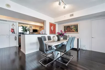 325 S Biscayne Blvd #3921, Miami, FL 33131 - Photo 5