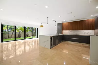 21387 Marina Cove Cir #12-F, Aventura, FL 33180 - Photo 3