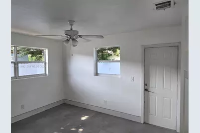 2820 NW 14th Ct, Fort Lauderdale, FL 33311 - Photo 9