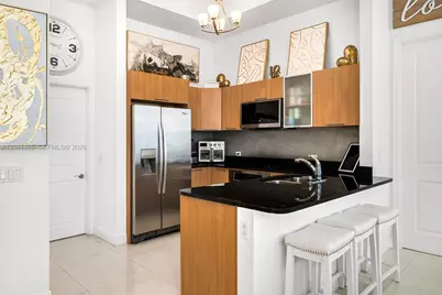 480 NE 30th St #501, Miami, FL 33137 - Photo 5