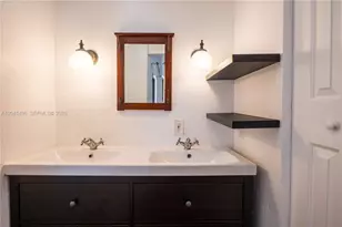 2133 N 14th Ave, Hollywood, FL 33020 - Photo 21