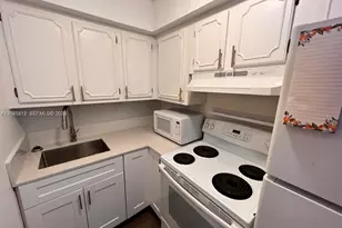5199 NW 7th St, Miami, FL 33126 - Photo 21