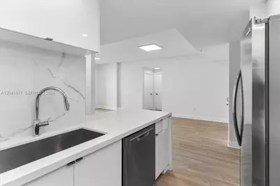 185 SE 14th Ter #2307, Miami, FL 33131 - Photo 7