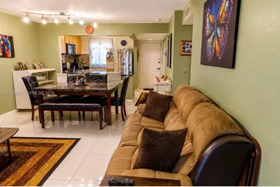 12014 S Greenway Cir S #105, Royal Palm Beach, FL 33411 - Photo 7