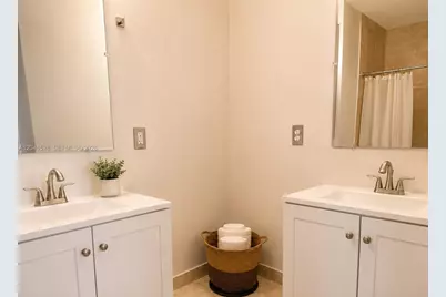 2100 Van Buren St #421, Hollywood, FL 33020 - Photo 11