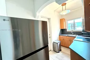1341 Meridian Ave, Miami Beach, FL 33139 - Photo 9