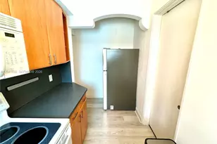 1341 Meridian Ave, Miami Beach, FL 33139 - Photo 7