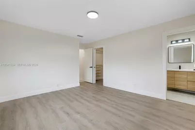 5718 NE 15th Ave, Fort Lauderdale, FL 33334 - Photo 11