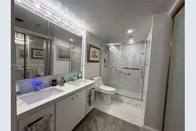 1200 Saint Charles Pl #618, Pembroke Pines, FL 33026 - Photo 15