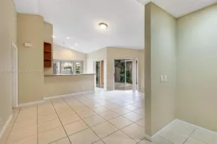 1513 Garden Rd, Weston, FL 33326 - Photo 11