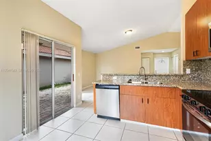 1513 Garden Rd, Weston, FL 33326 - Photo 7