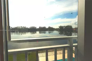 9915 W Okeechobee Rd, Hialeah Gardens, FL 33016 - Photo 11