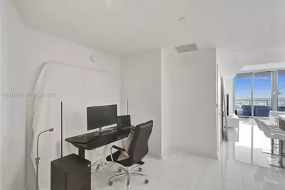 851 NE 1st Ave #3800, Miami, FL 33132 - Photo 5
