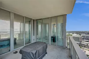 851 NE 1st Ave, Miami, FL 33132 - Photo 15