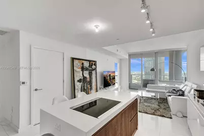 851 NE 1st Ave #3800, Miami, FL 33132 - Photo 7