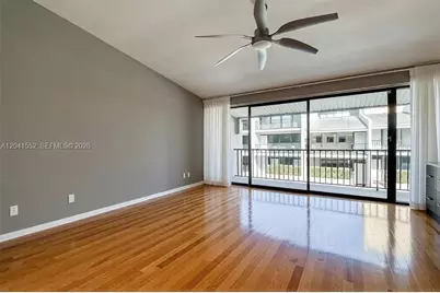 302 2nd St N #0, Saint Petersburg, FL 33701 - Photo 9