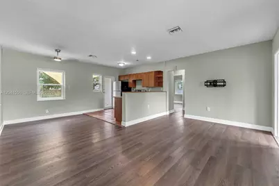 421 NW 105th St #421, Miami, FL 33150 - Photo 5