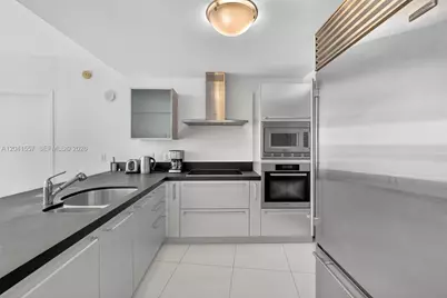 18201 Collins Ave #2008, Sunny Isles Beach, FL 33160 - Photo 17