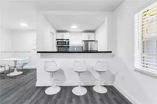 734 Meridian Ave, Miami Beach, FL 33139 - Photo 9
