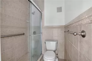 5505 NW 7th St, Miami, FL 33126 - Photo 11