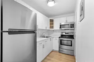 4801 NW 7th St, Miami, FL 33126 - Photo 9