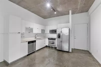 234 NE 3rd St #1404, Miami, FL 33132 - Photo 5