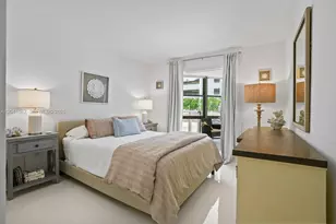 6423 Collins Ave, Miami Beach, FL 33141 - Photo 21