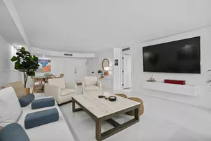 6423 Collins Ave, Miami Beach, FL 33141 - Photo 3
