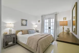 6423 Collins Ave, Miami Beach, FL 33141 - Photo 23