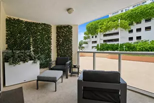 6423 Collins Ave, Miami Beach, FL 33141 - Photo 31