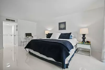 6423 Collins Ave #203, Miami Beach, FL 33141 - Photo 5