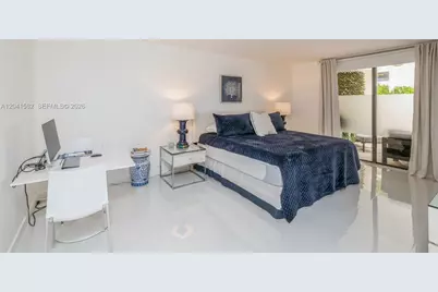 6423 Collins Ave #203, Miami Beach, FL 33141 - Photo 7
