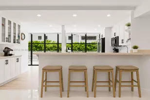 6423 Collins Ave, Miami Beach, FL 33141 - Photo 9