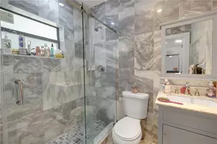 11525 Snapper Creek Dr, Miami, FL 33173 - Photo 15