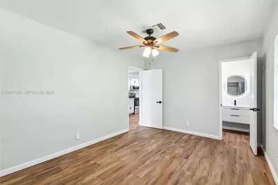 230 NW 55th St, Oakland Park, FL 33309 - Photo 27