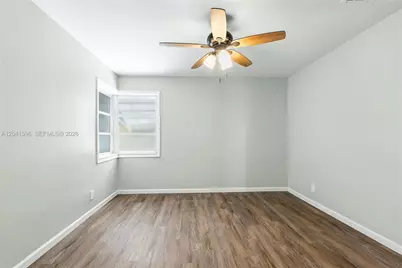 230 NW 55th St, Oakland Park, FL 33309 - Photo 35