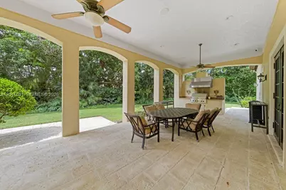9001 SW 59th Ct, Pinecrest, FL 33156 - Photo 11