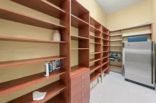 9001 SW 59th Ct, Pinecrest, FL 33156 - Photo 25
