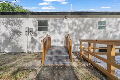 2440 NW 31st Ave, Fort Lauderdale, FL 33311 - Photo 5