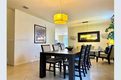 22732 SW 92nd Pl, Cutler Bay, FL 33190 - Photo 13